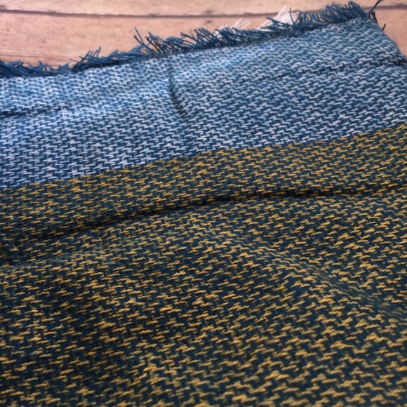 Navy Yellow Plaid Scarf New Michigan Notre Dame - Picture 4 of 4